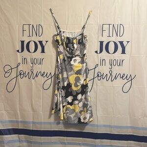 Nice girl dress for a slim lady